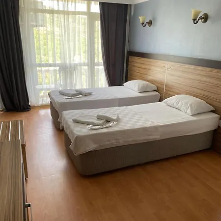 酒店 Tabiat Park 4*